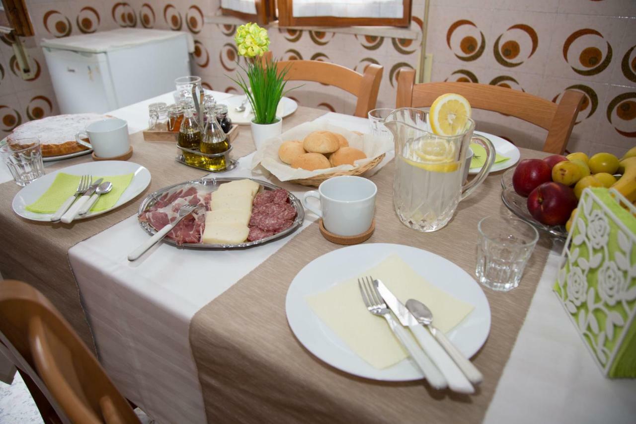 Il Gruccione Bed and Breakfast Sant'Omero Εξωτερικό φωτογραφία